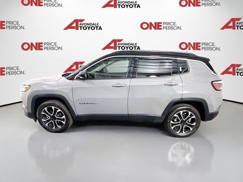 Used 2022 Jeep Compass Limited image 4