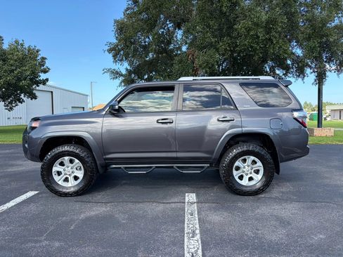 Used 2015 Toyota 4Runner SR5 RWD image 4