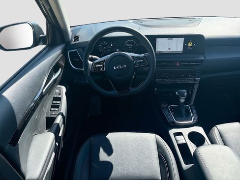 Used 2024 Kia Seltos SX w/ SX Sunroof Package image 24