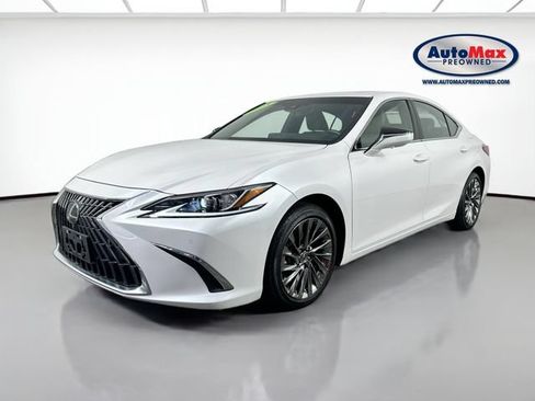Used 2025 Lexus ES 300h w/ Technology Package FWD image 5
