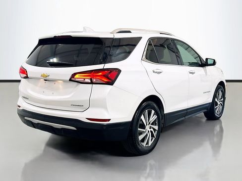 Used 2024 Chevrolet Equinox Premier FWD image 4