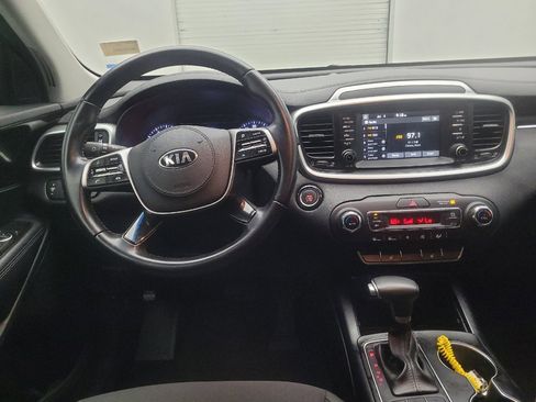 Used 2020 Kia Sorento S FWD image 22