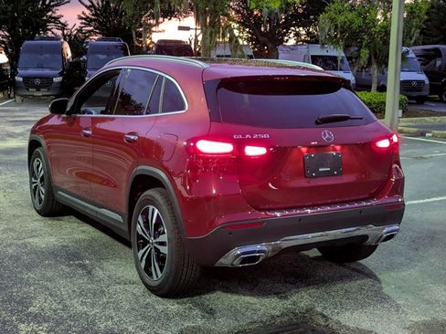 New 2026 Mercedes-Benz GLA 250 image 18