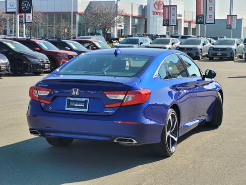 Certified 2018 Honda Accord Sport image 4