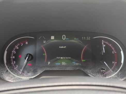Used 2024 Toyota RAV4 XLE w/ Convenience Package FWD image 18