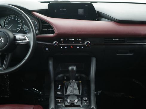 Used 2020 MAZDA MAZDA3 Hatchback w/ Premium Package FWD image 15
