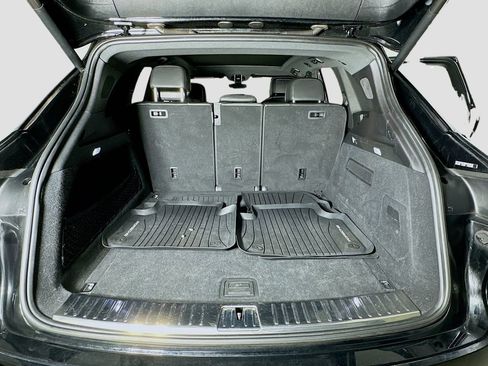 Used 2022 Porsche Cayenne image 27
