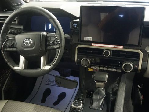 Certified 2025 Toyota Tacoma Limited image 30