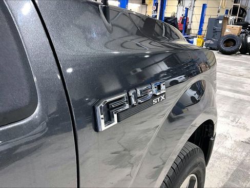 Used 2020 Ford F150 XL w/ Equipment Group 101A Mid RWD image 10