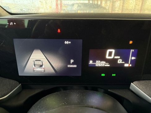 Used 2025 Nissan Kicks SV FWD image 5