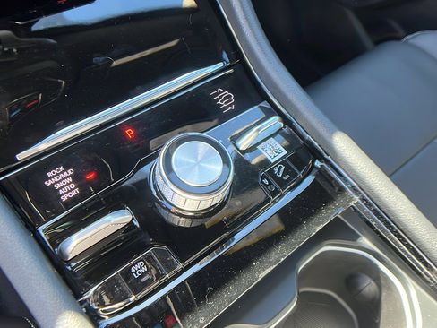 New 2025 Jeep Grand Cherokee L Overland w/ Advanced Protech Group III image 28