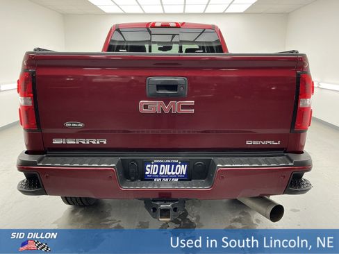 Used 2018 GMC Sierra 2500 Denali w/ Duramax Plus Package image 5