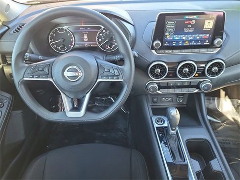 Certified 2025 Nissan Sentra SV image 9