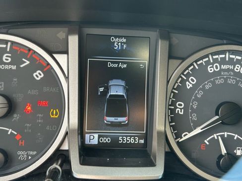 Used 2022 Toyota Tacoma SR5 image 17