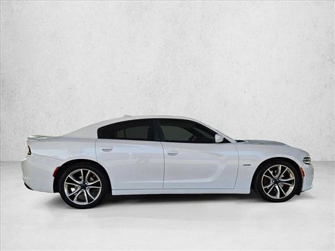 Used 2015 Dodge Charger R/T w/ Plus Group RWD image 4