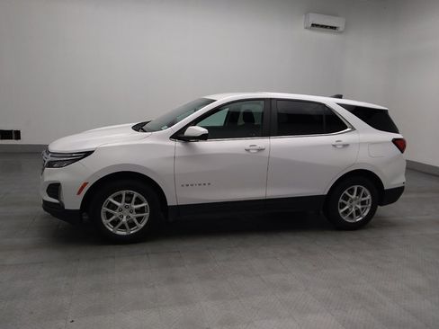 Used 2022 Chevrolet Equinox LT w/ Driver Convenience Package image 2