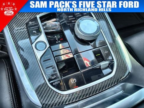 Used 2024 BMW X7 M60i w/ Executive Package image 29