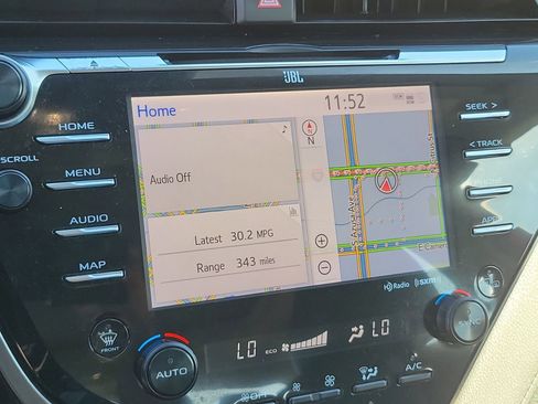 Used 2019 Toyota Camry XSE image 20