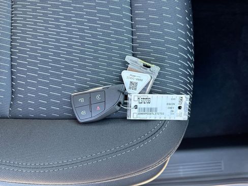 New 2026 Chevrolet Equinox LT image 35