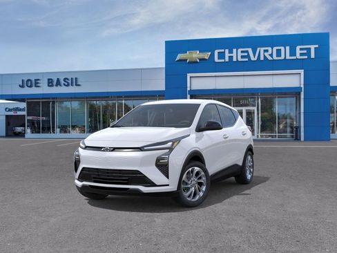 New 2027 Chevrolet Bolt LT w/ Comfort Package FWD image 8