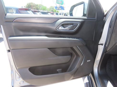Used 2023 Chevrolet Tahoe LT w/ LT Signature Plus Package RWD image 24