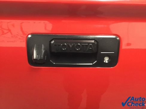 Used 2014 Toyota Tundra SR5 image 18