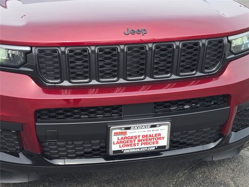 Certified 2024 Jeep Grand Cherokee L Laredo AWD/4WD image 7