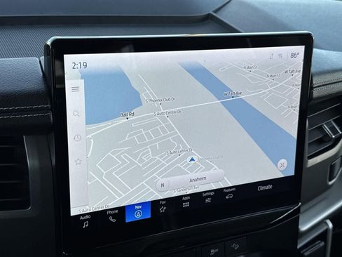 Used 2024 Ford Expedition XLT image 26