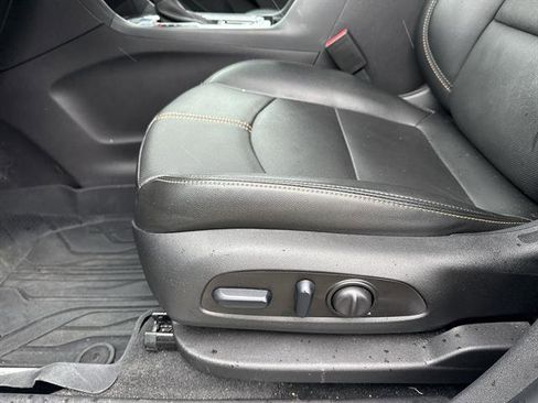 Used 2024 Chevrolet Equinox Premier AWD/4WD image 14