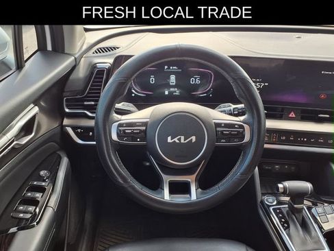 Used 2025 Kia Sportage EX FWD image 16