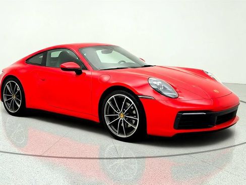 Used 2020 Porsche 911 Carrera RWD image 3