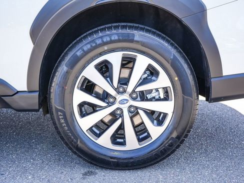 Certified 2025 Subaru Outback Premium AWD/4WD image 13