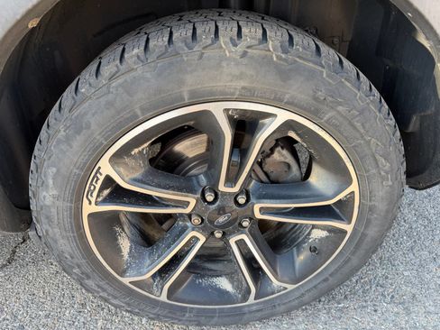 Used 2015 Ford Explorer Sport AWD/4WD image 7