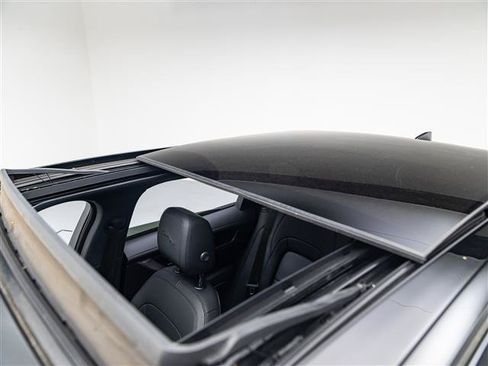 Used 2023 Jaguar F-PACE S AWD/4WD image 14