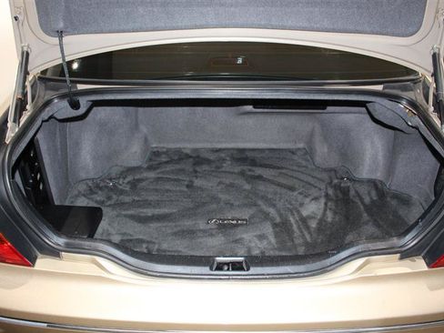 Used 2002 Lexus LS 430 RWD image 36