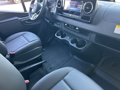 New 2026 Mercedes-Benz Sprinter 2500 image 17