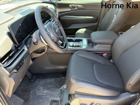 New 2026 Kia Carnival SX FWD image 9