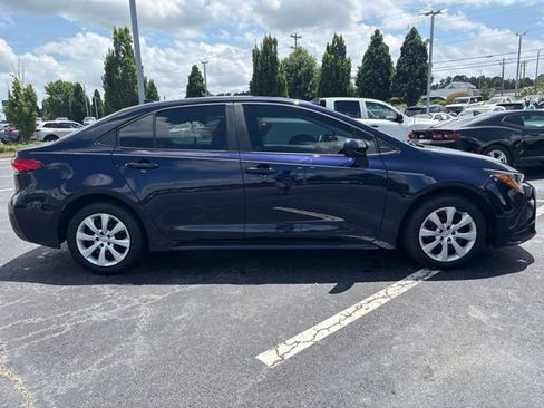 Used 2022 Toyota Corolla LE FWD image 4