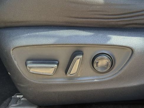 Used 2024 Toyota RAV4 XLE FWD image 30