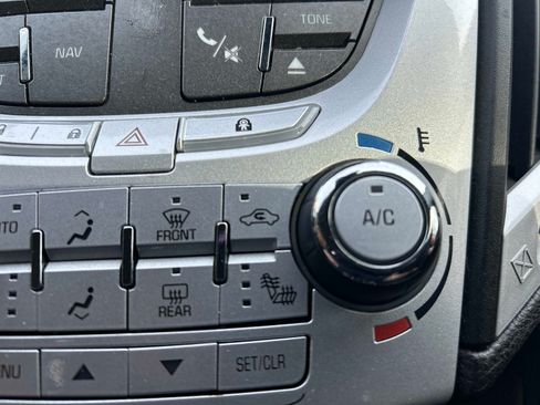 Used 2013 GMC Terrain SLE w/ Chrome and Technology Package AWD/4WD image 28