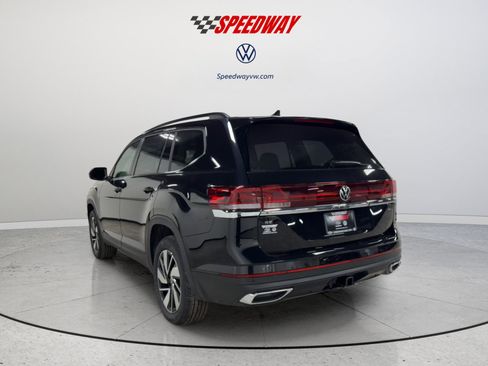 New 2026 Volkswagen Atlas SE image 7