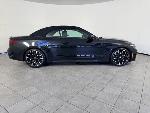 Used 2026 BMW M440i Convertible RWD image 30