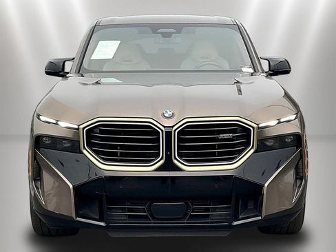 Used 2024 BMW XM AWD/4WD image 2