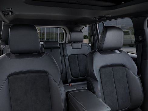 New 2026 Jeep Grand Cherokee Altitude AWD/4WD image 26