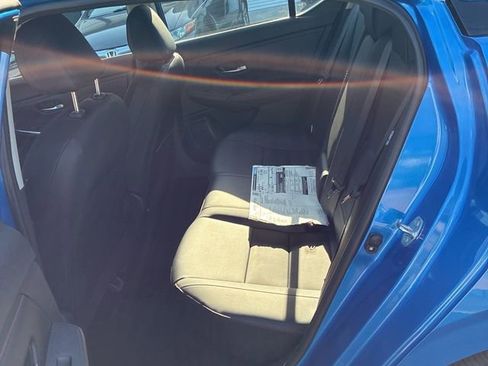 Used 2025 Nissan Sentra SR w/ SR Premium Package FWD image 15