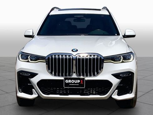 Used 2019 BMW X7 xDrive50i w/ M Sport Package AWD/4WD image 3