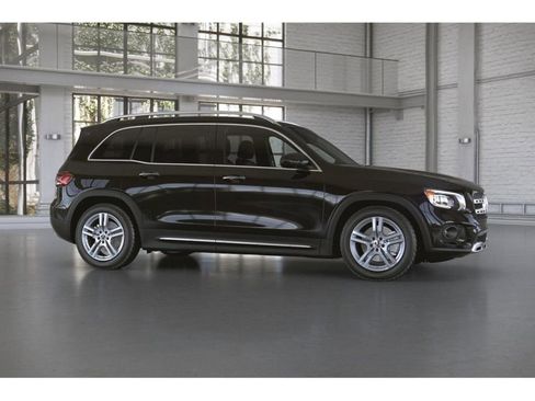 Certified 2023 Mercedes-Benz GLB 250 4MATIC image 15