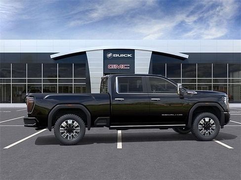 New 2026 GMC Sierra 2500 Denali w/ Denali Reserve Package image 5