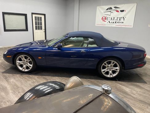 Used 2003 Jaguar XK8 Convertible image 15