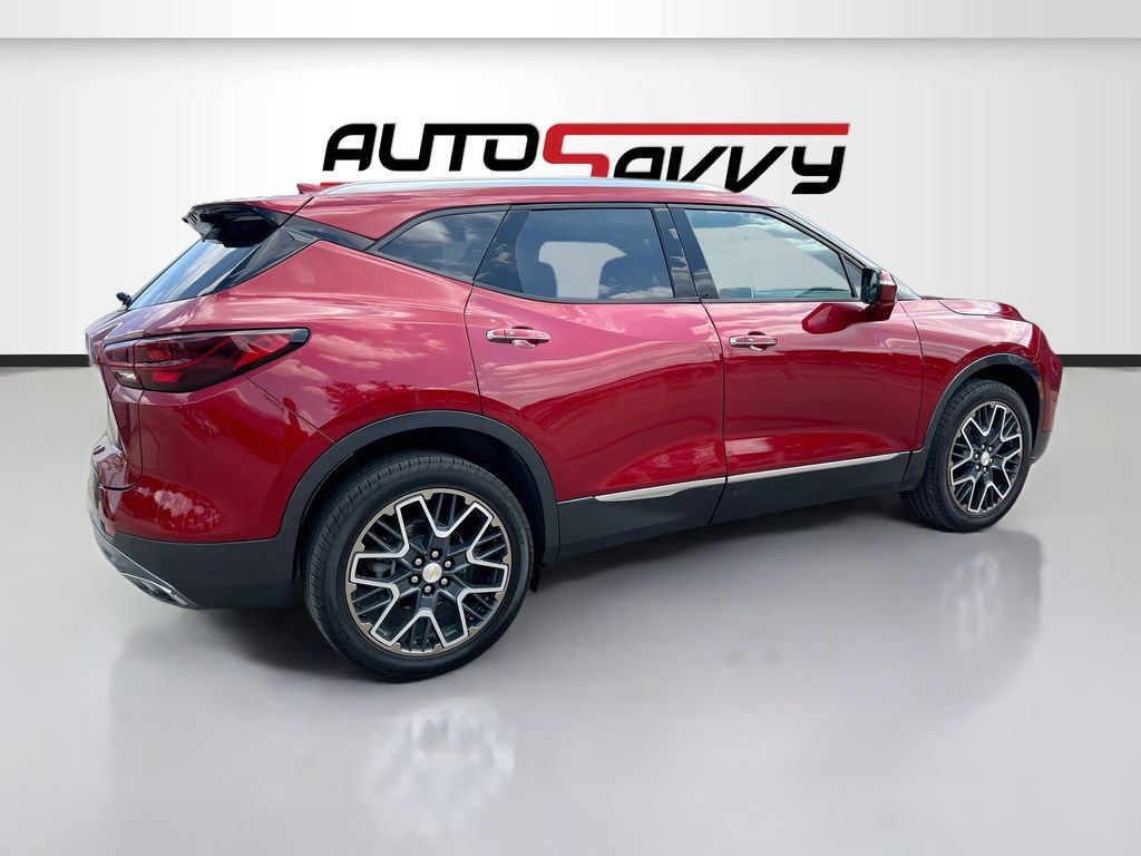 Used 2025 Chevrolet Blazer Premier w/ Driver Confidence II Package AWD/4WD image 7